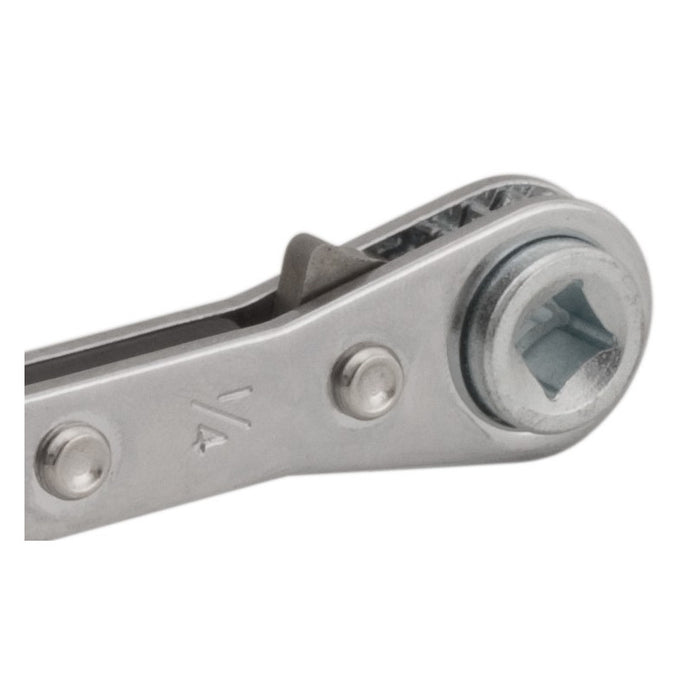 REFRIGERATION RATCHET WRENCH WITH SQUARE HOLE FOR SQUARE RODS